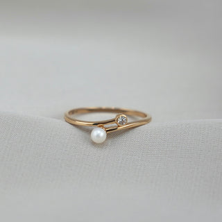 14k Gold Pearl Ring