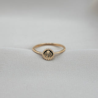 14k Gold Flower Ring