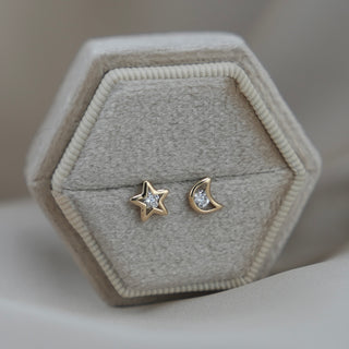 14k Gold Moon & Star Earrings