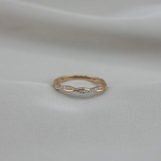 14k Gold Twist Ring