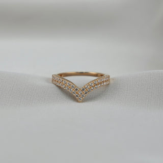 14k Gold Fancy V Ring