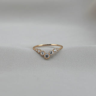 14k Gold Fancy V Ring